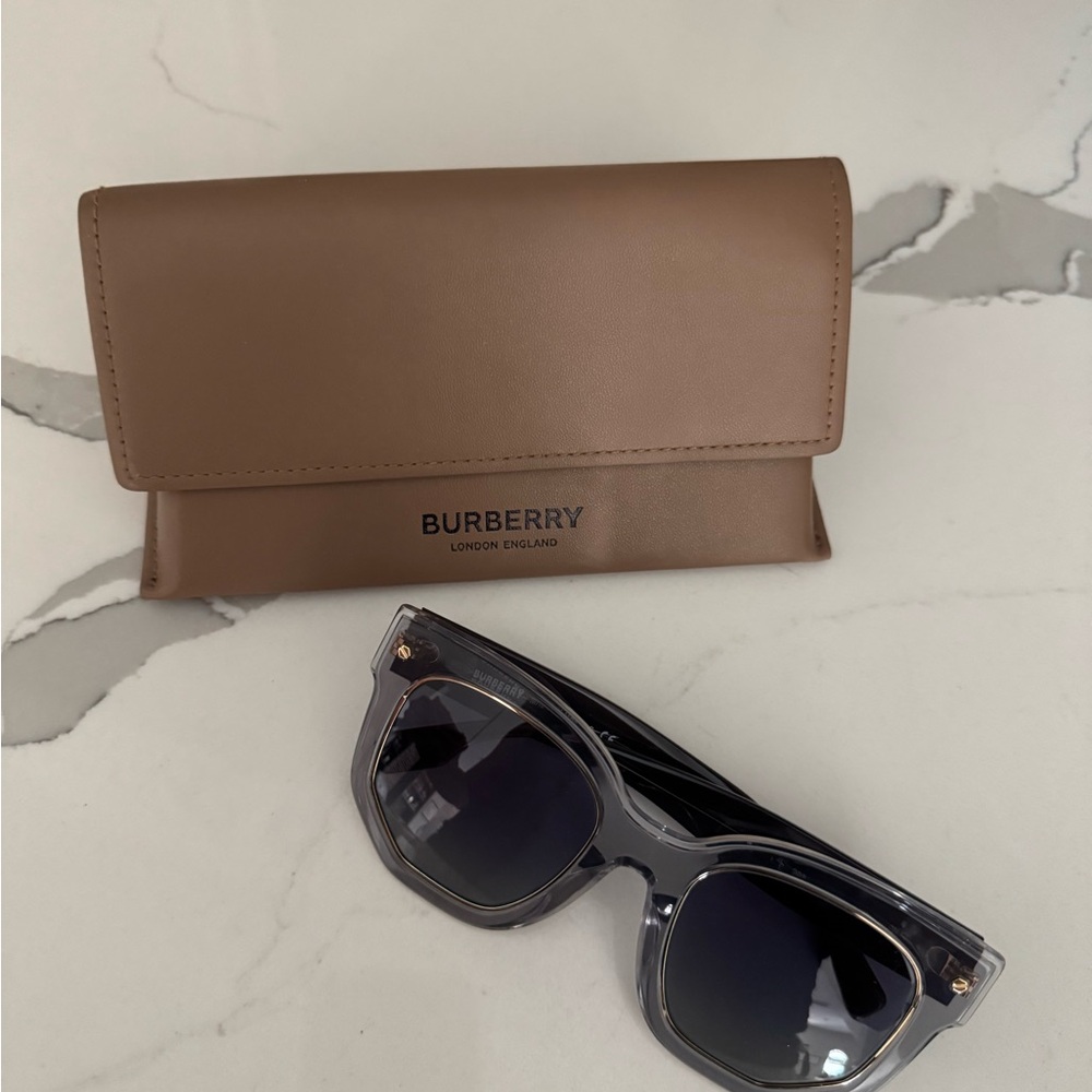 Burberry Gray Sunglasses with Tan Case